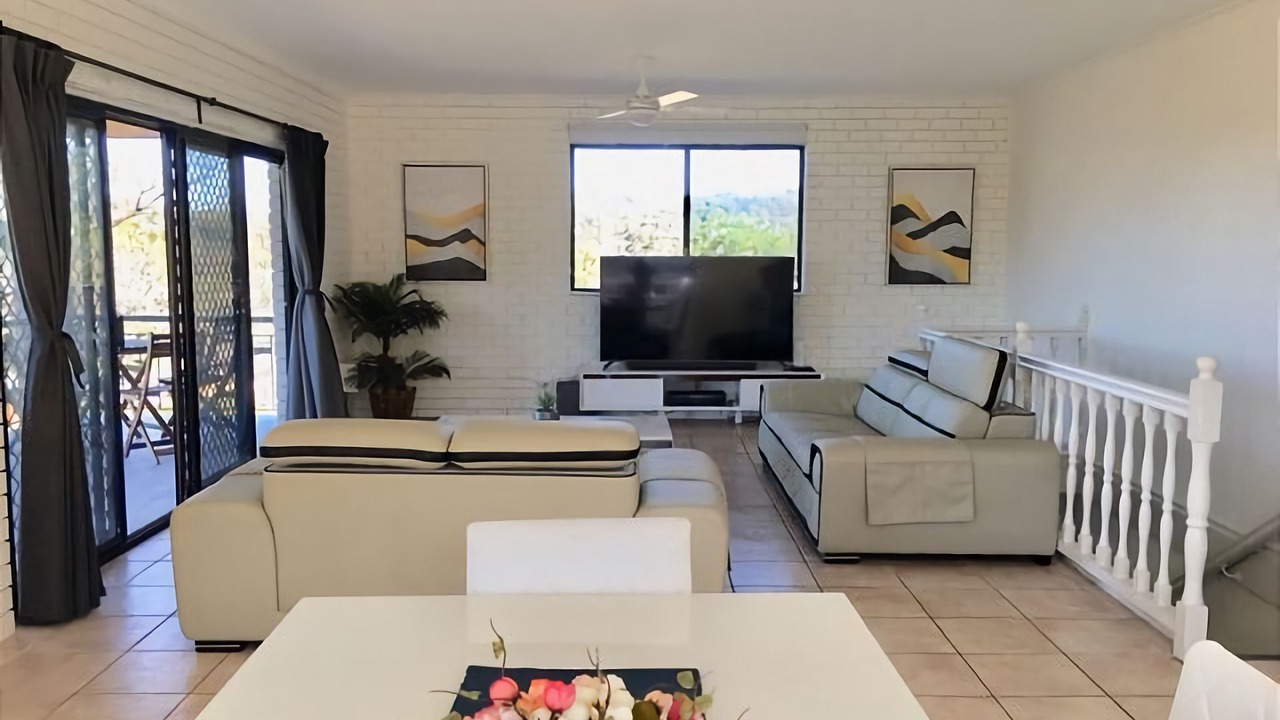 Photo of Livingroom in Surf Beach