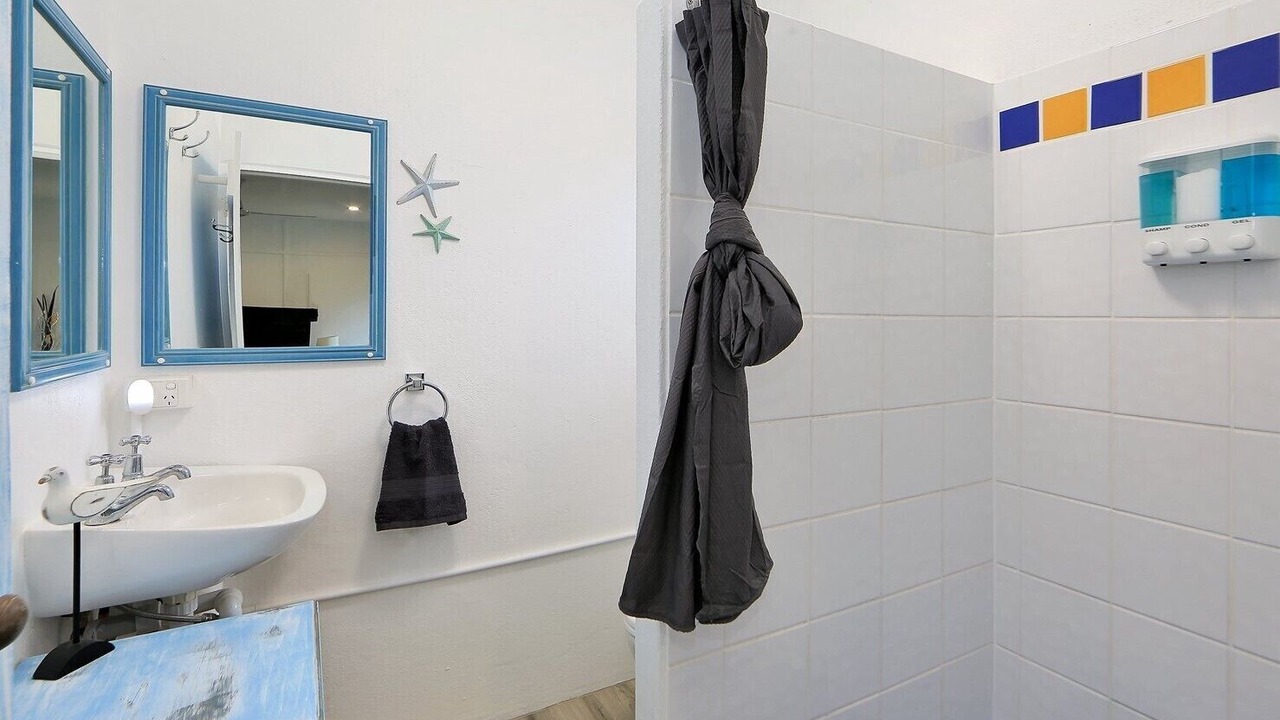 Photo of Bathroom in Innes Park