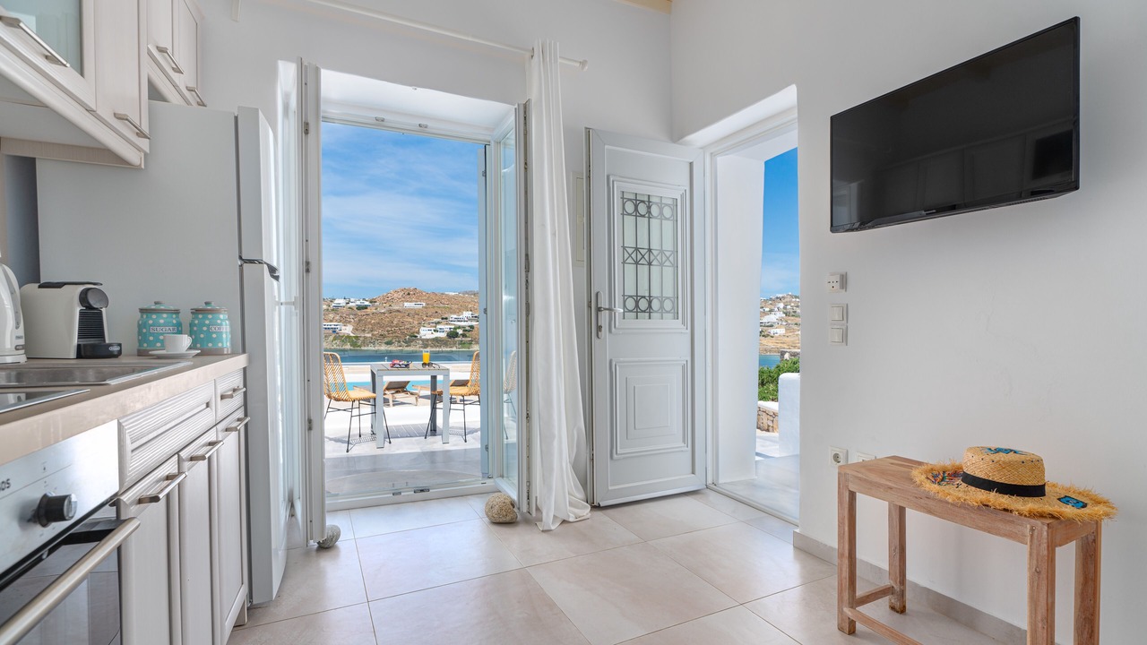 Photo of Kitchen in Ornos