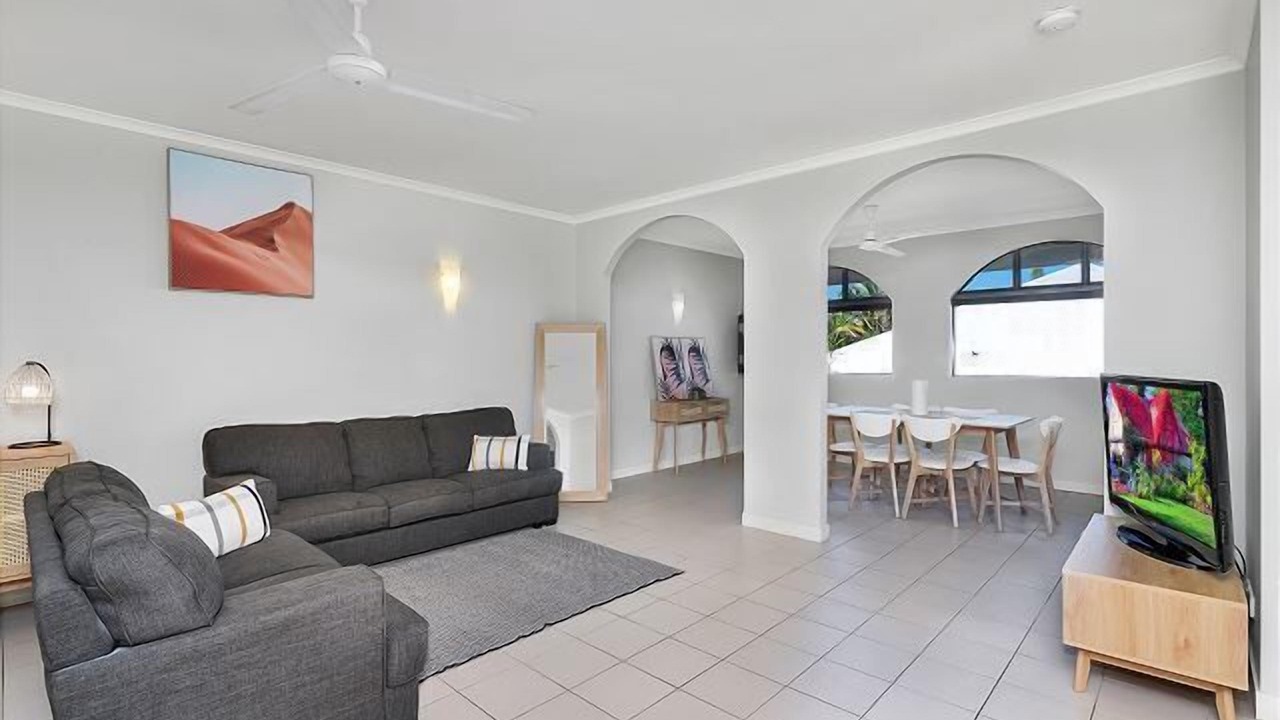 Photo of Livingroom in Palm Cove