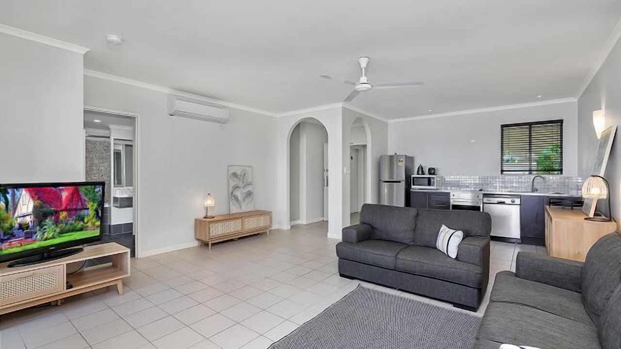Photo of Livingroom in Palm Cove
