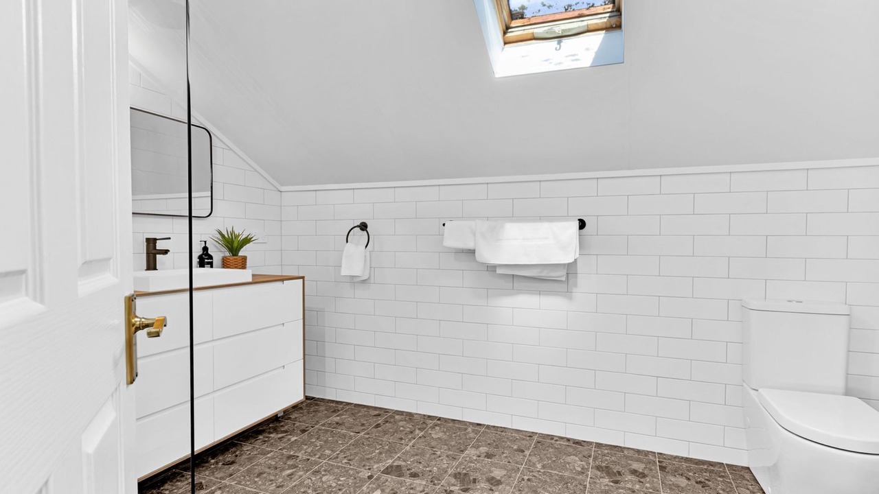 Photo of Bathroom in Leura