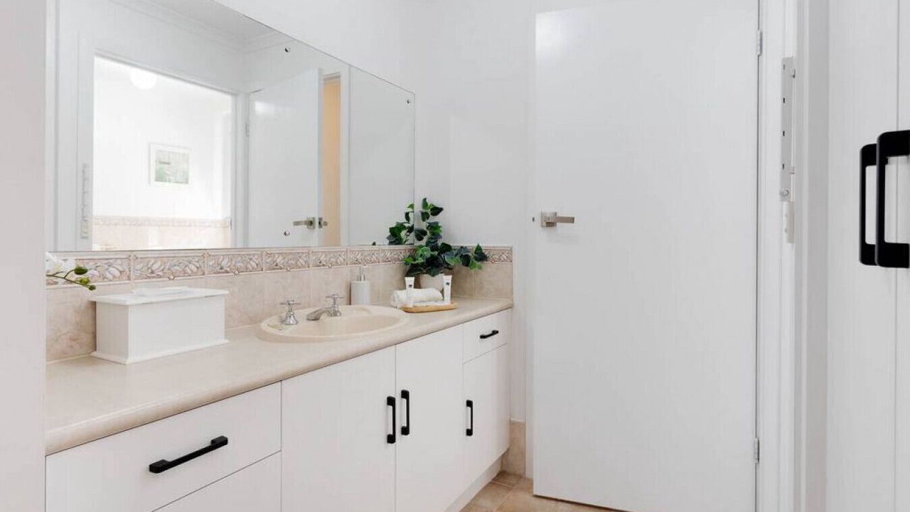 Photo of Bathroom in Encounter Bay