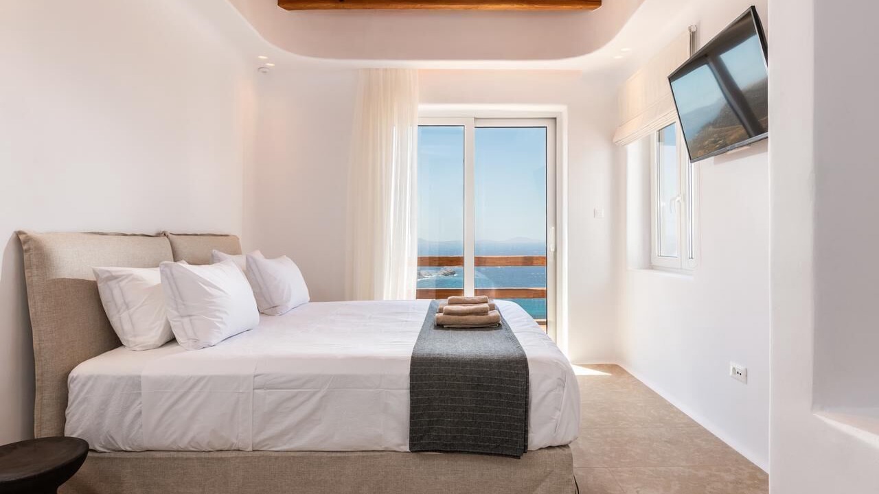 Photo of Bedroom in Faros Armenistis