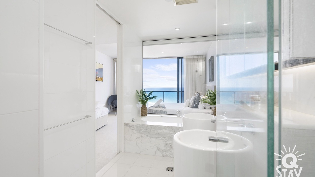Photo of Bathroom in Broadbeach