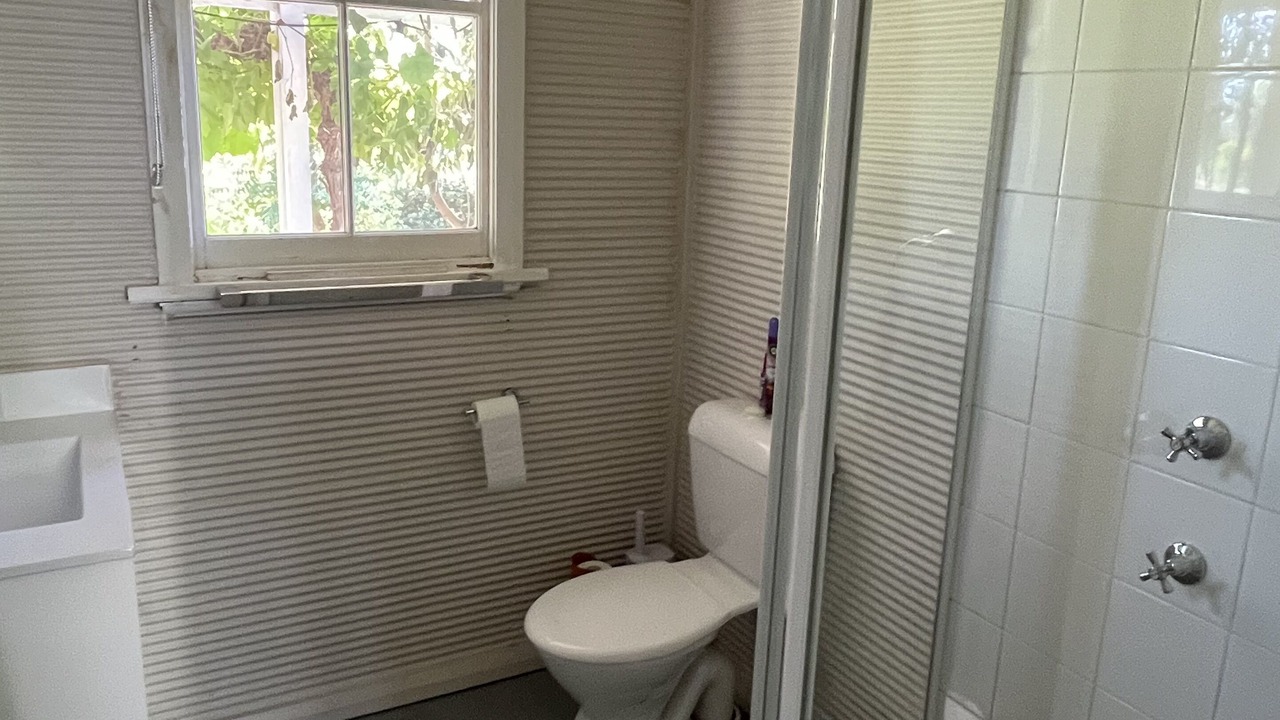 Photo of Bathroom in Canowindra