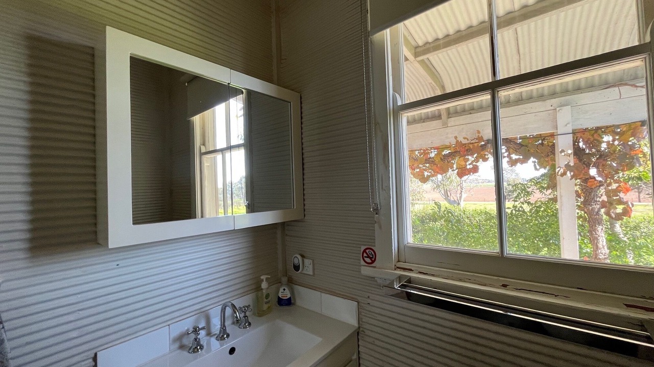 Photo of Bathroom in Canowindra