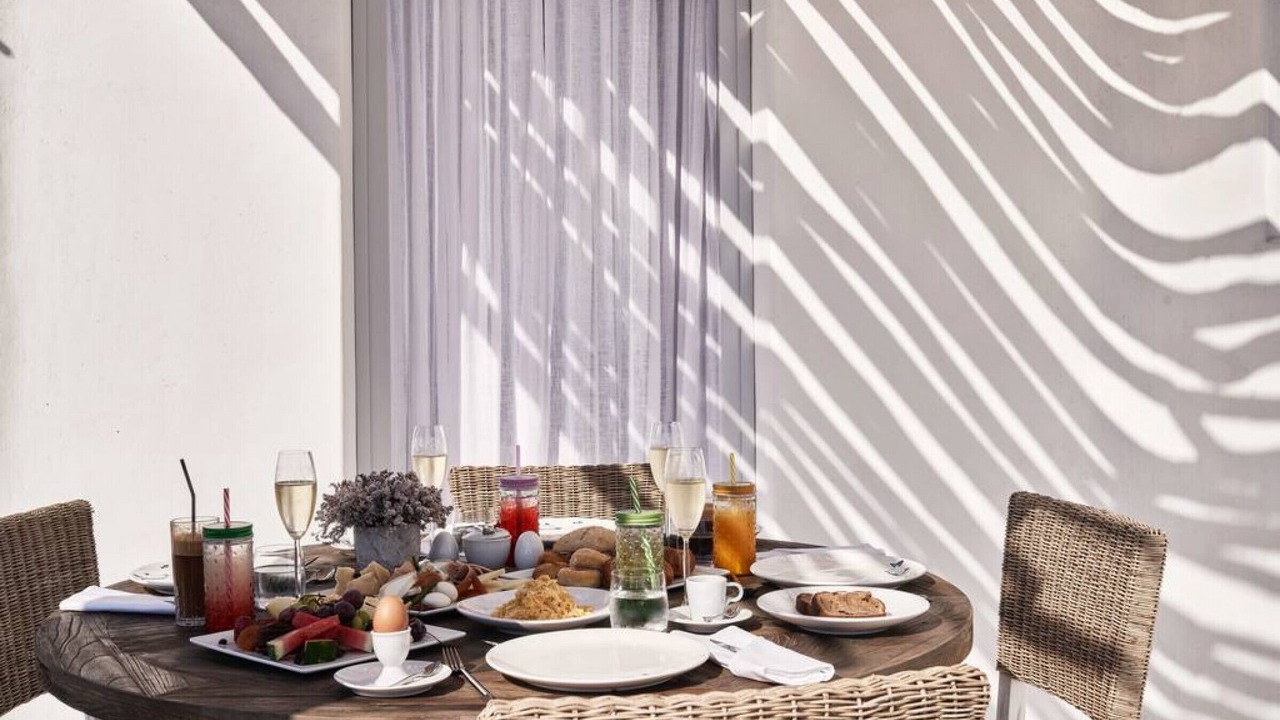 Photo of Others in Elia
