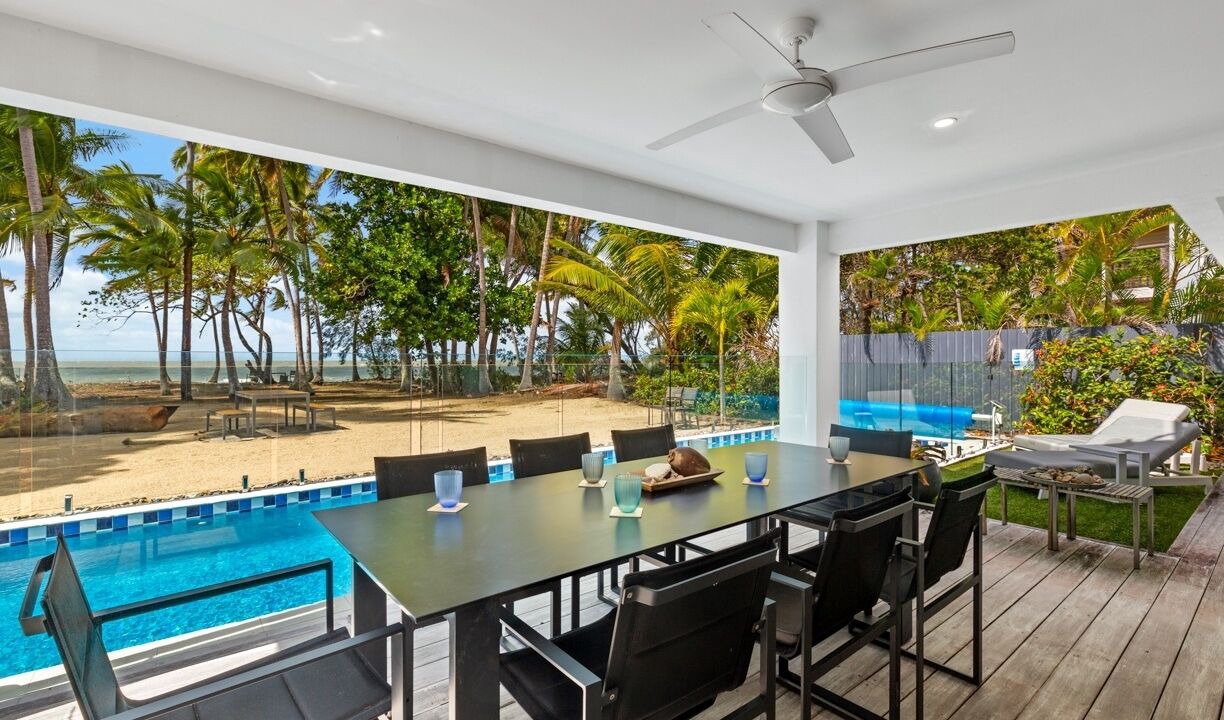 Photo of Outdoor in Oak Beach