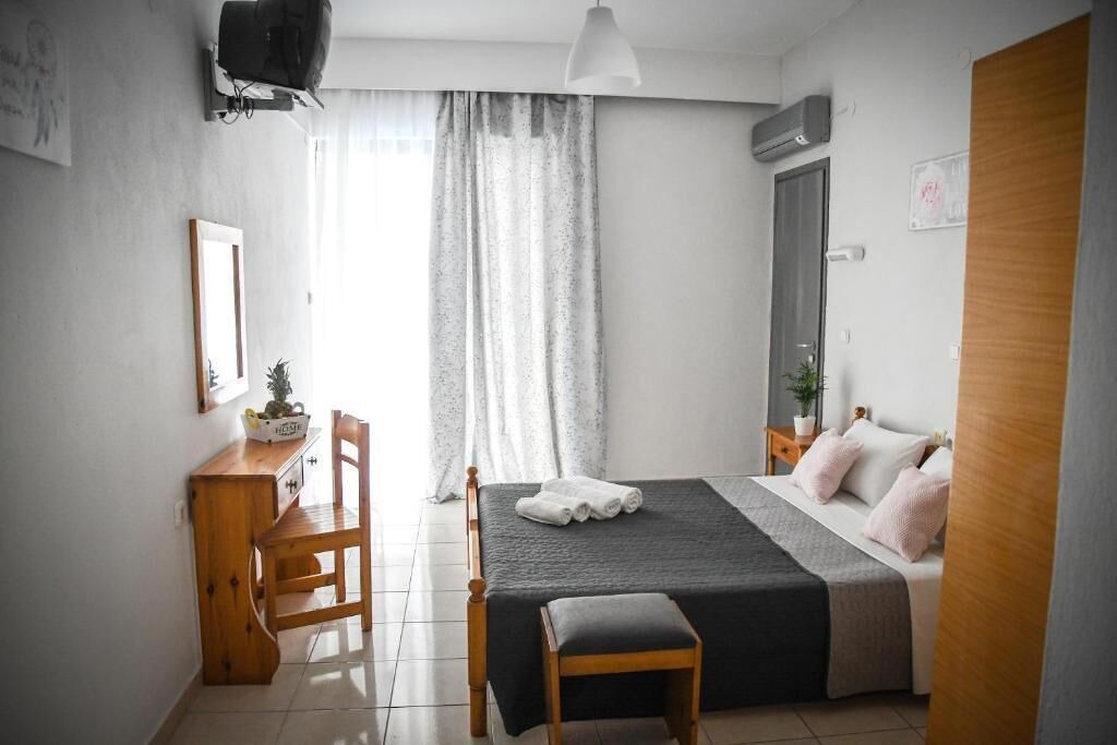 Photo of Bedroom in Pefkos