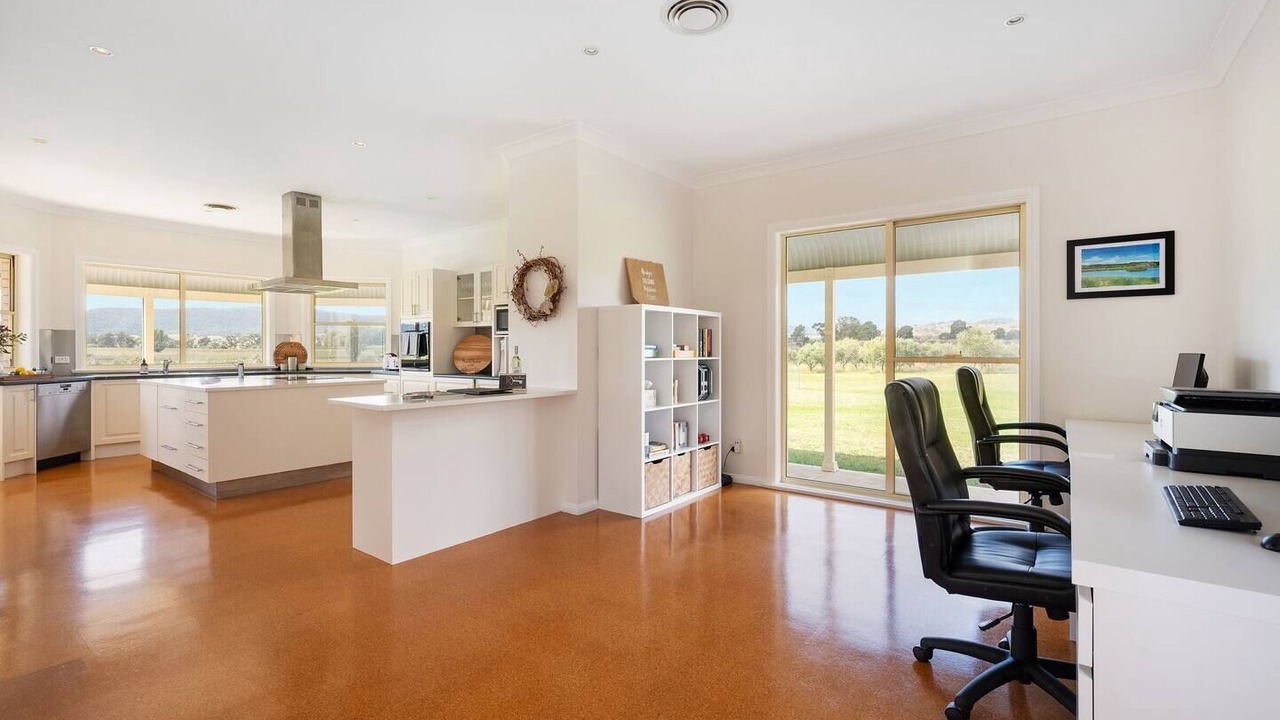 Photo of Kitchen in Erudgere