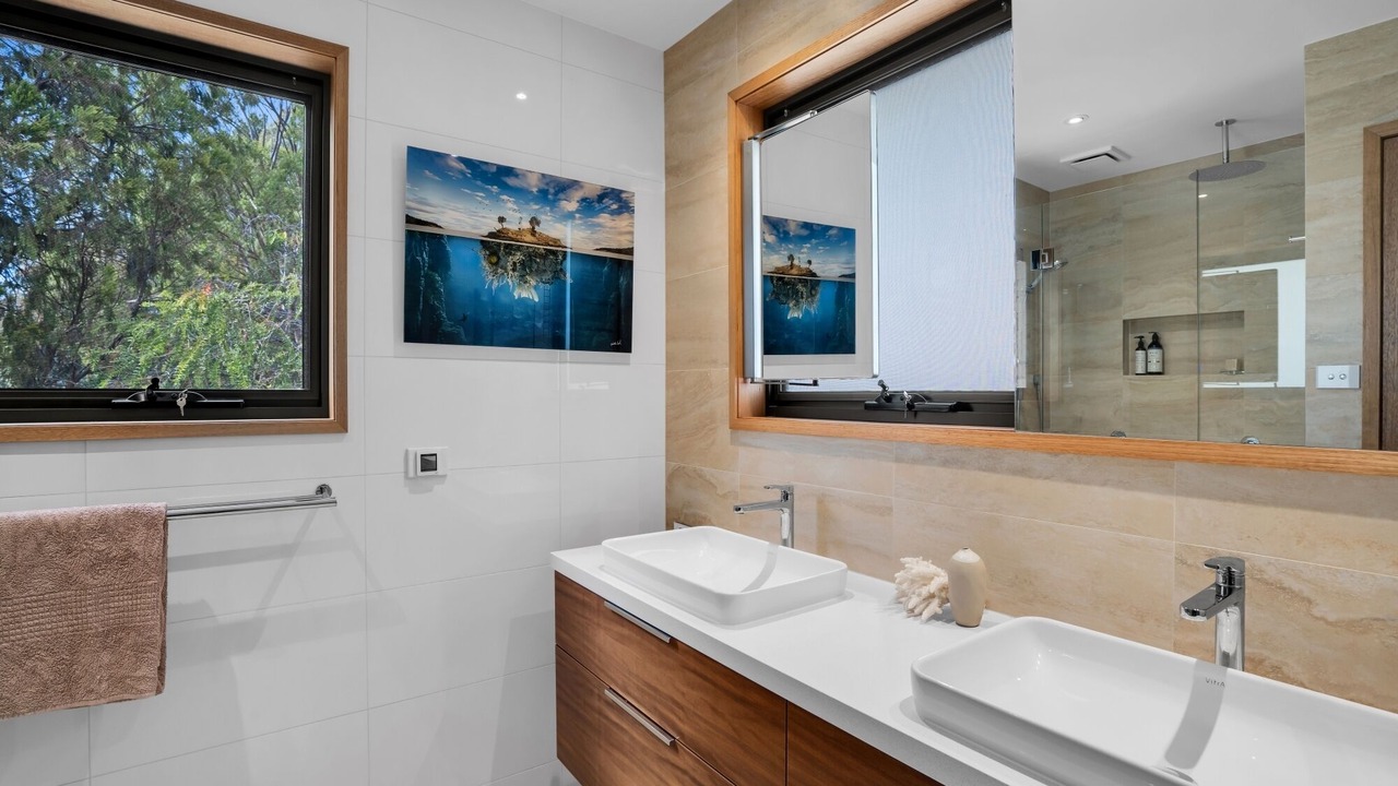 Photo of Bathroom in Coningham