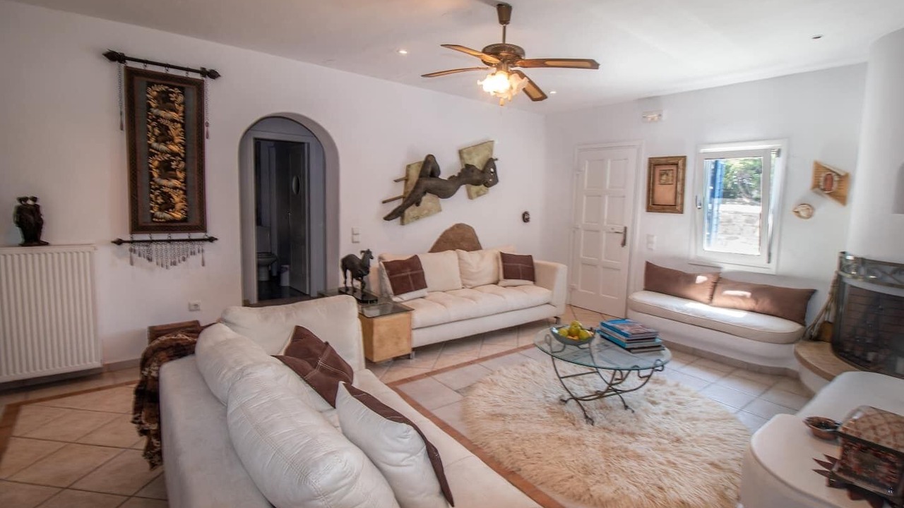Photo of Livingroom in Ornos