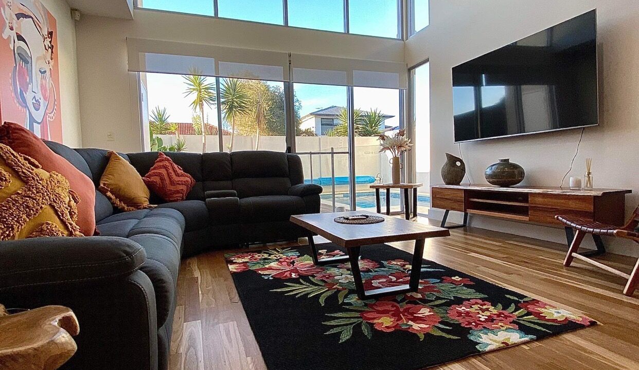 Photo of Livingroom in West Beach