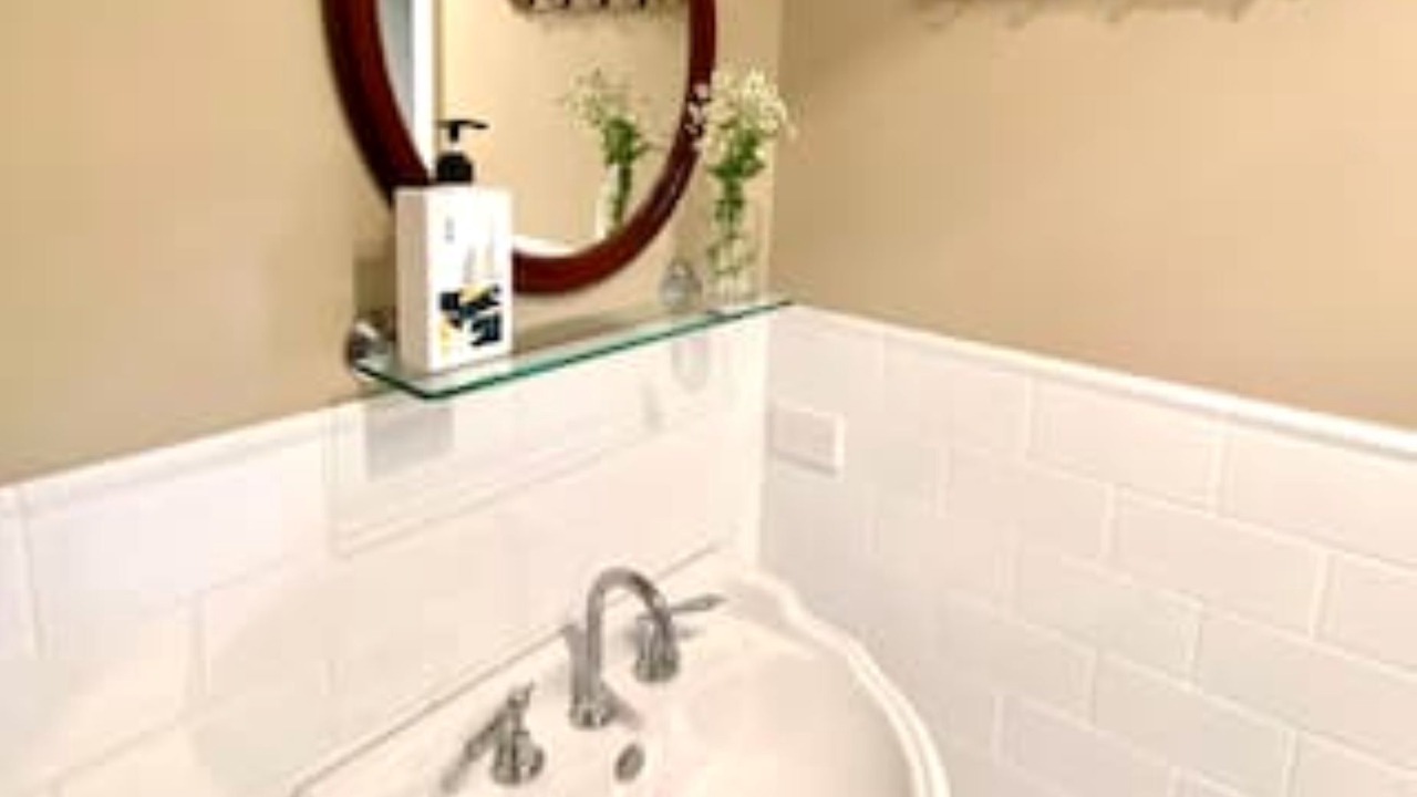 Photo of Bathroom in Forest Reefs