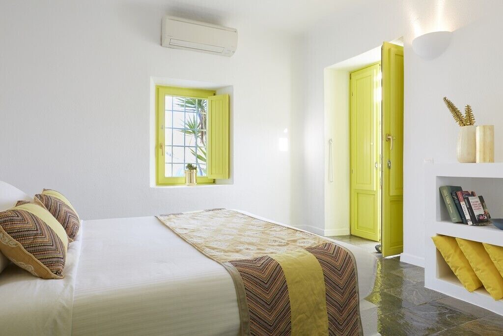 Photo of Bedroom in Imerovigli