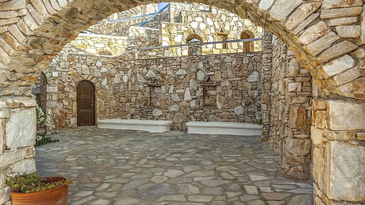 Photo of Outdoor in Kanalia