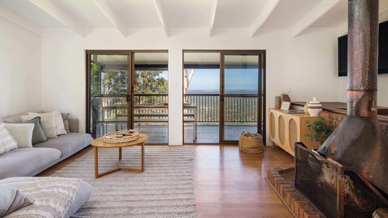 Photo of Livingroom in Montville