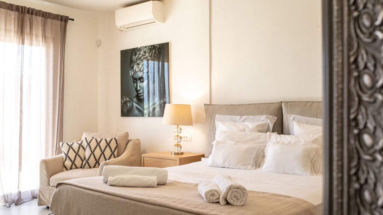 Photo of Bedroom in Platis Gialos