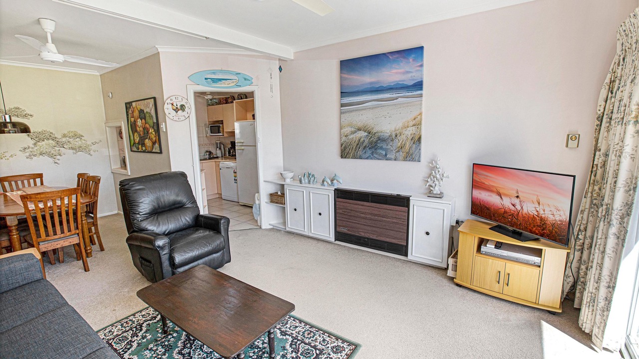 Photo of Livingroom in Paynesville