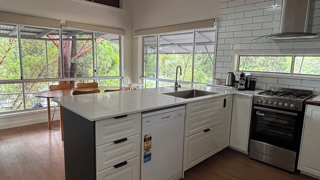 Photo of Kitchen in Kingfisher Bay