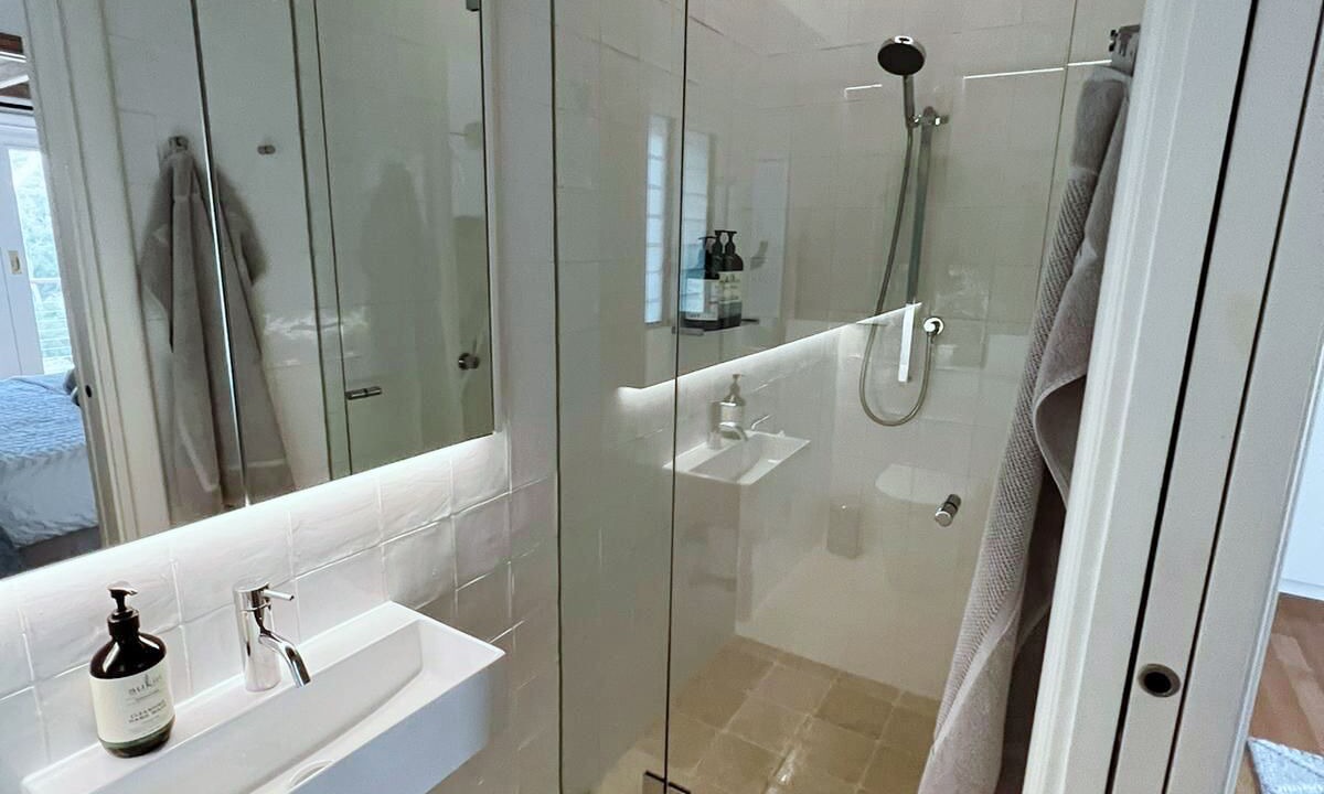 Photo of Bathroom in Clareville