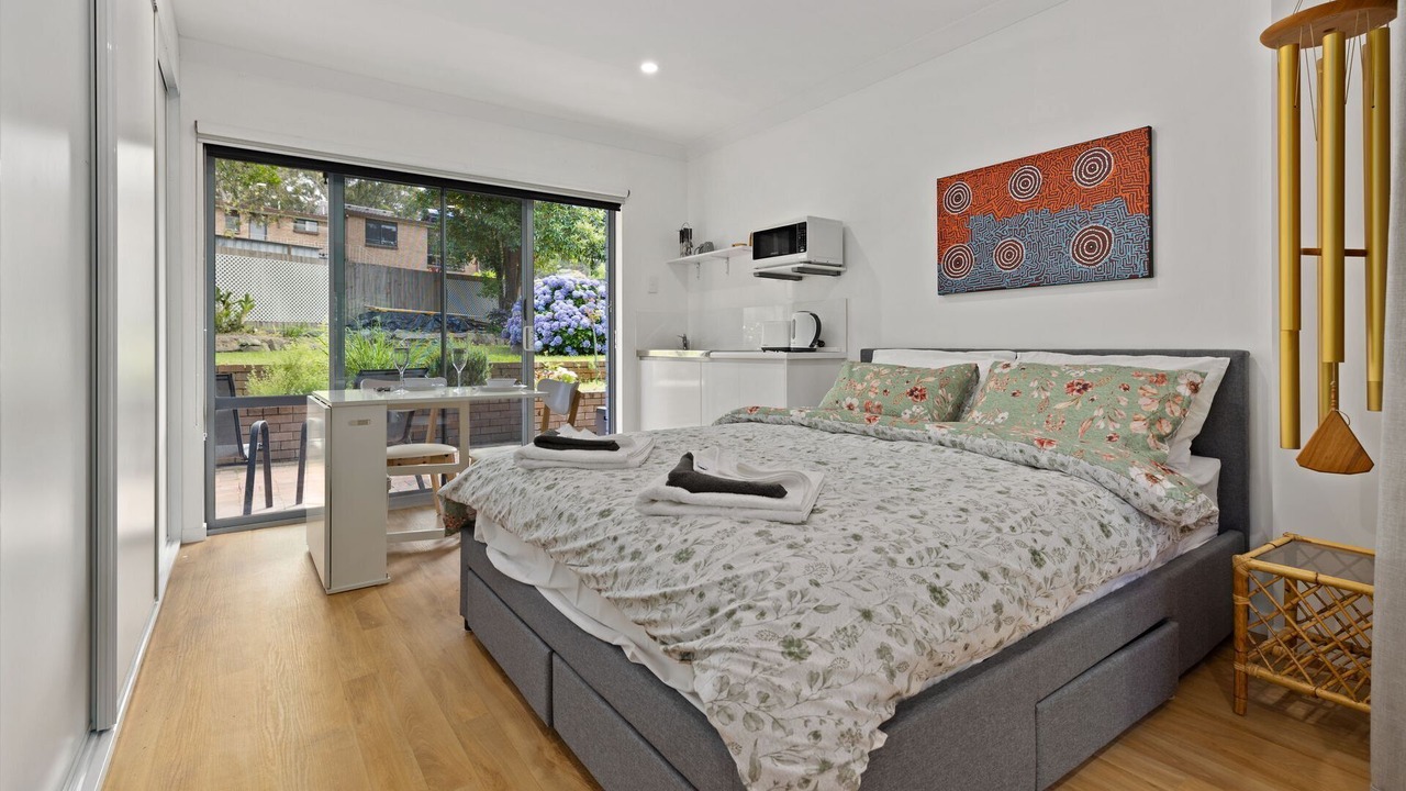 Photo of Bedroom in Basin View