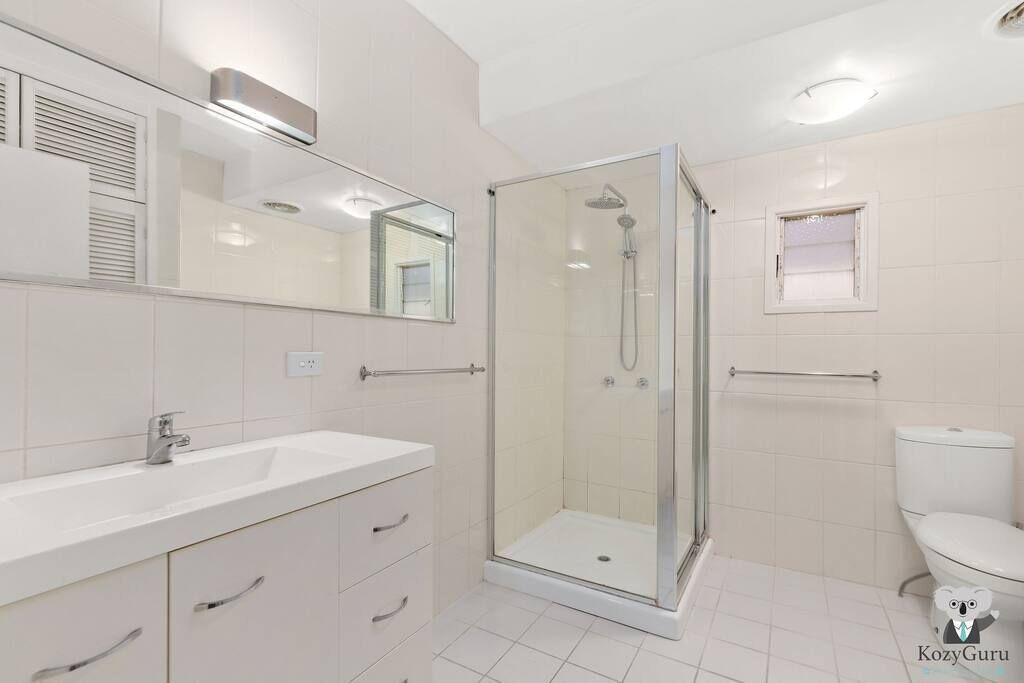 Photo of Bathroom in Albion