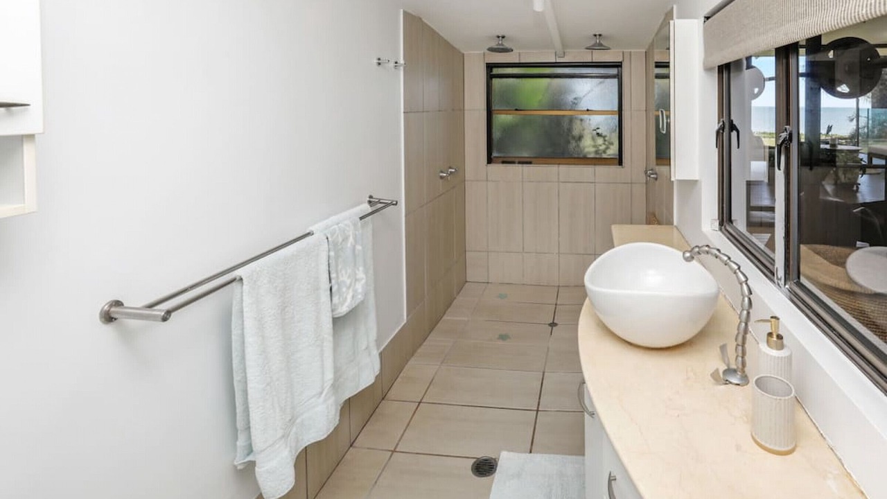 Photo of Bathroom in Holloways Beach
