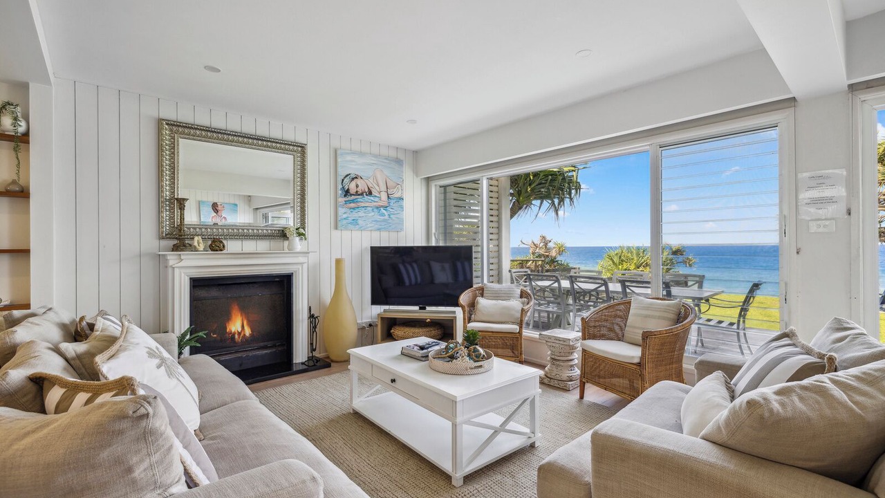 Photo of Livingroom in Sapphire Beach
