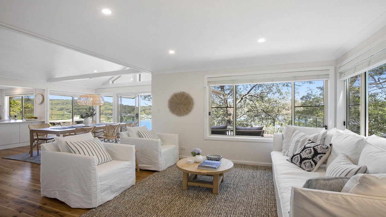 Photo of Livingroom in Hardys Bay