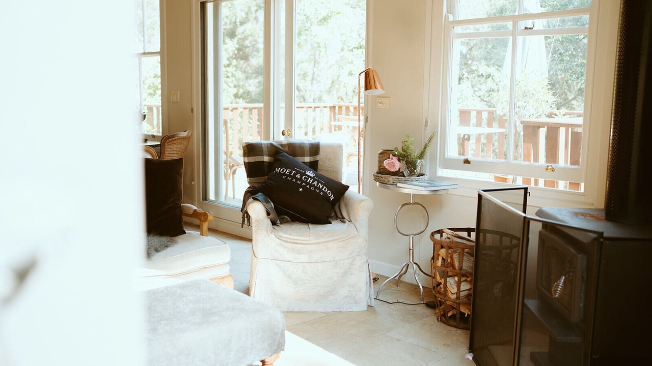 Photo of Livingroom in Ebenezer