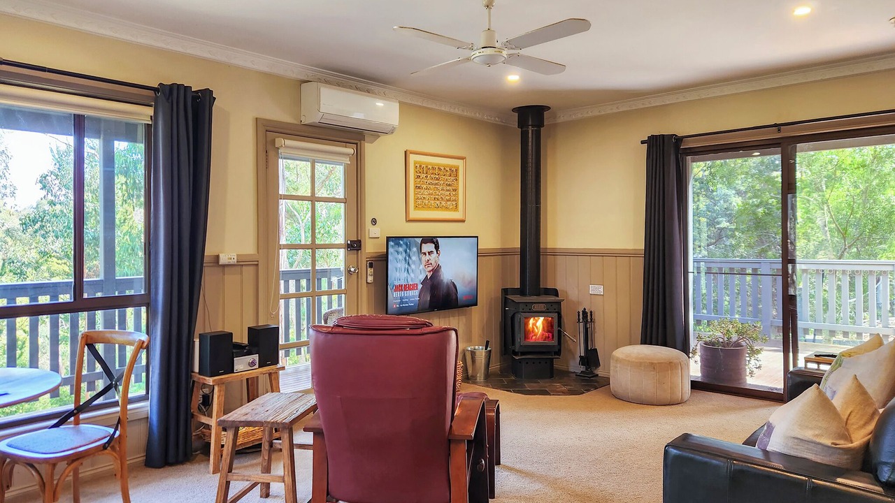 Photo of Livingroom in Hepburn Springs