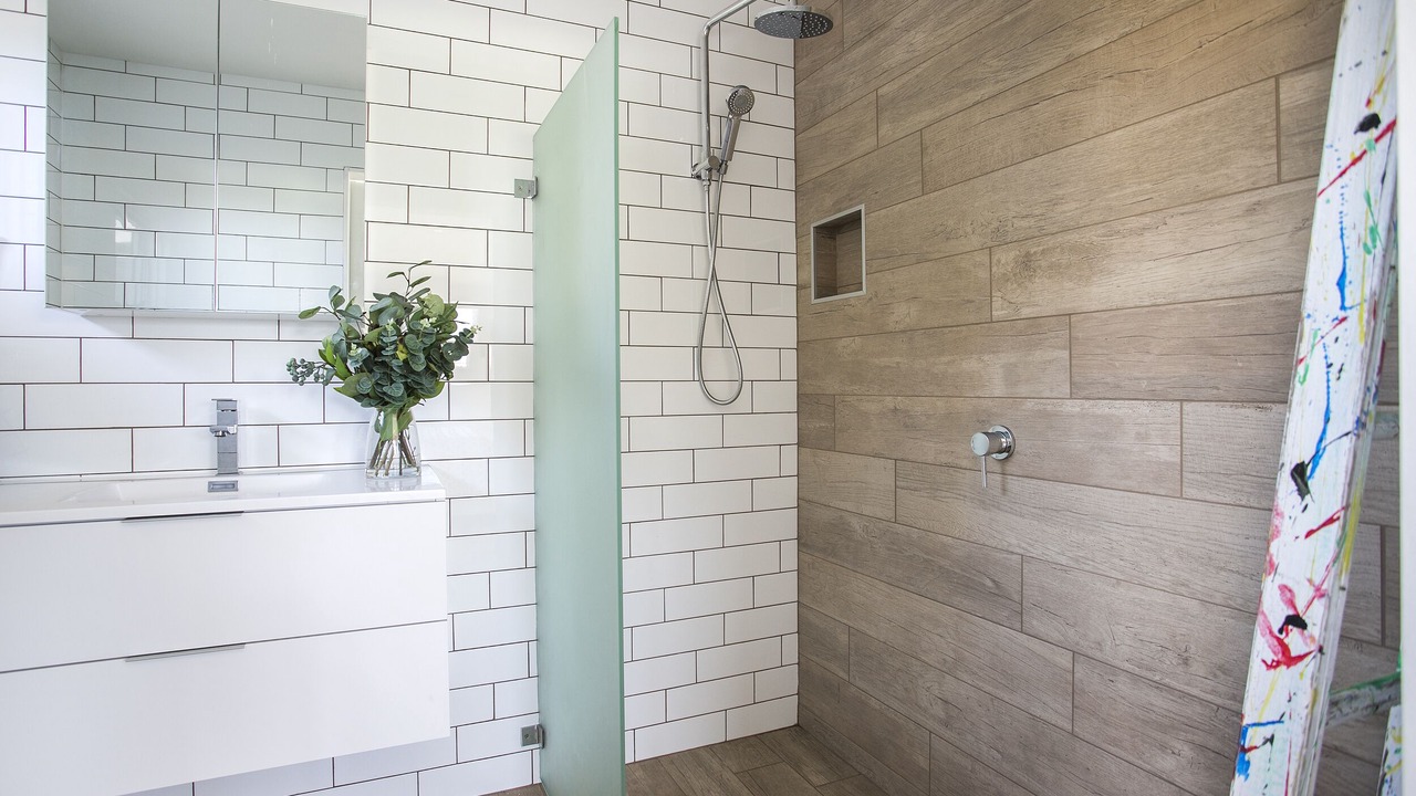 Photo of Bathroom in Narrawallee