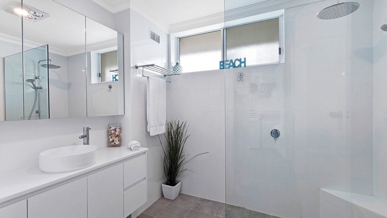 Photo of Bathroom in The Entrance North