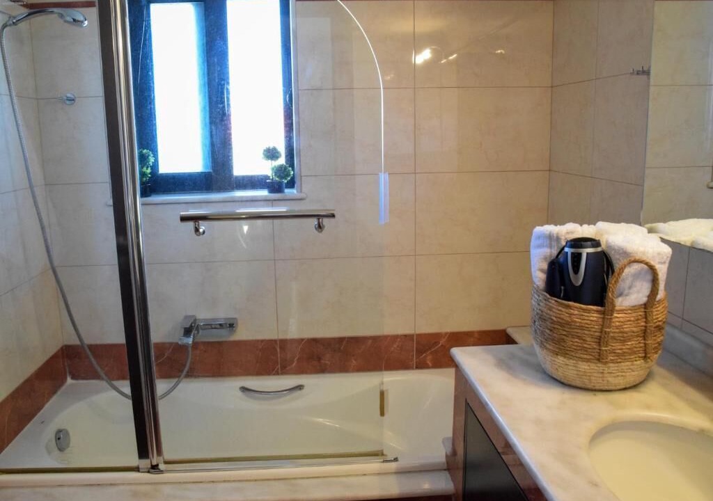 Photo of Bathroom in Asgourou