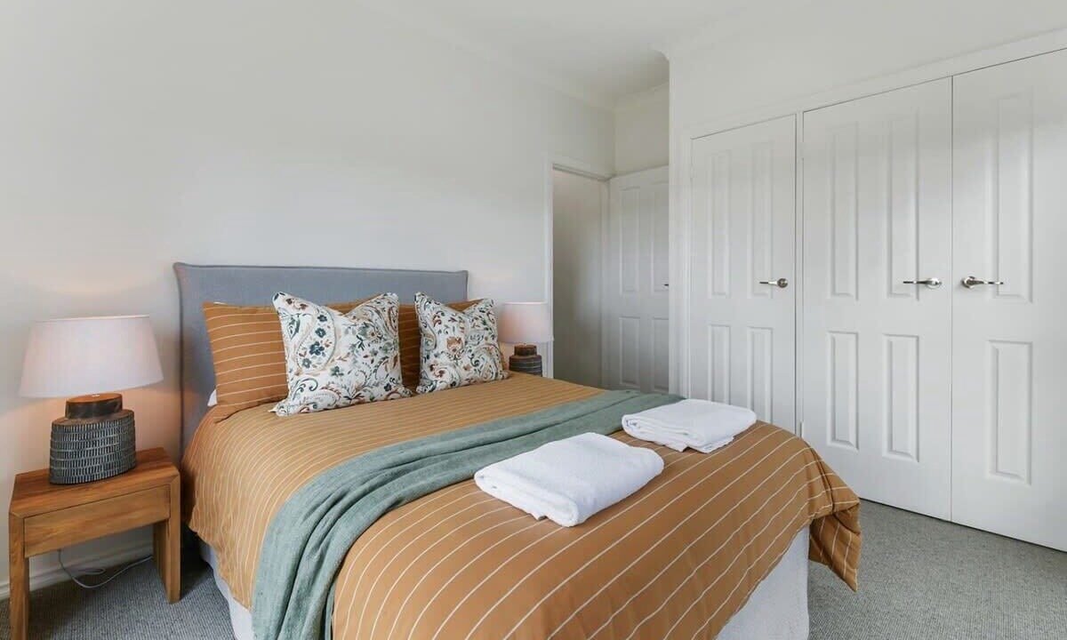 Photo of Bedroom in Orange