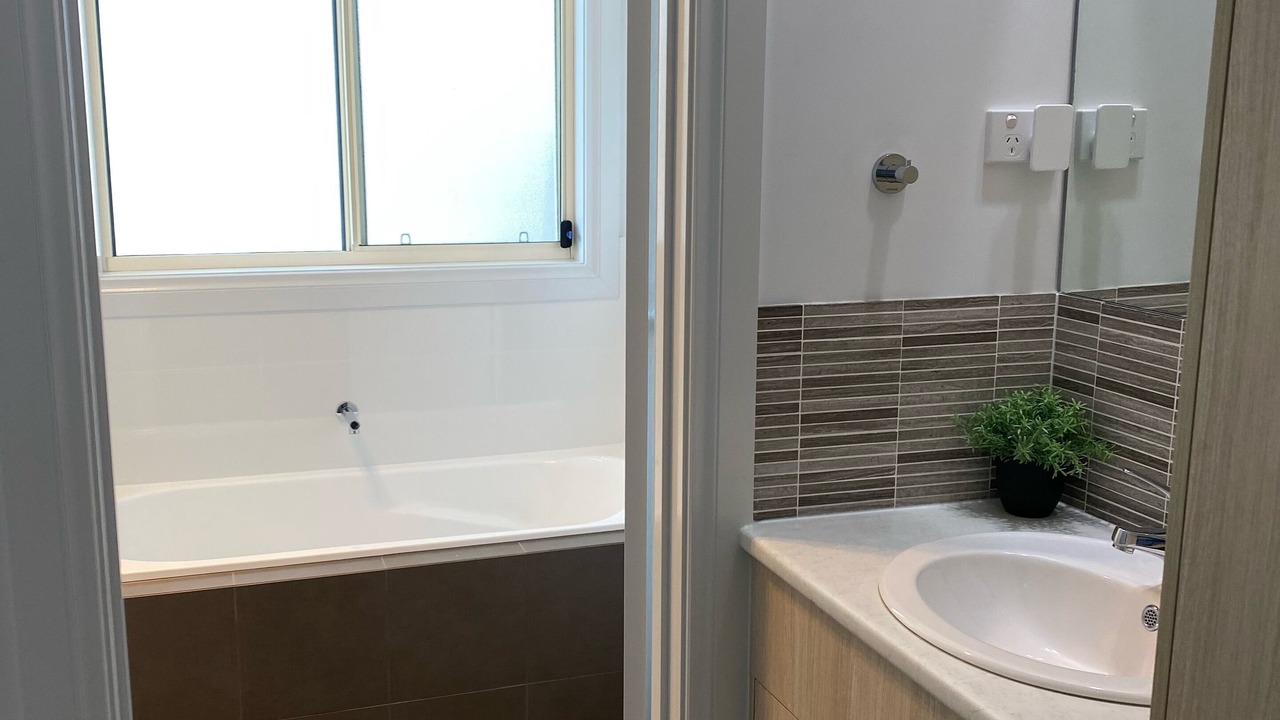 Photo of Bathroom in Minlacowie