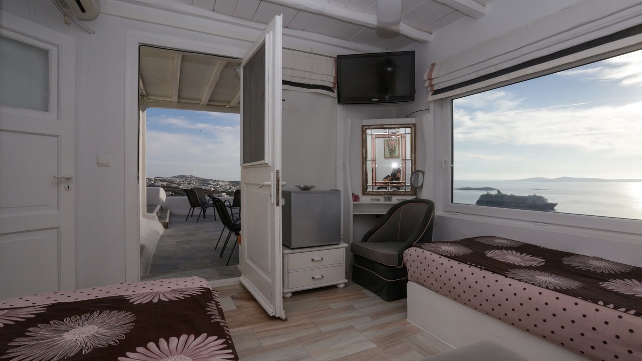 Photo of Bedroom in Tourlos