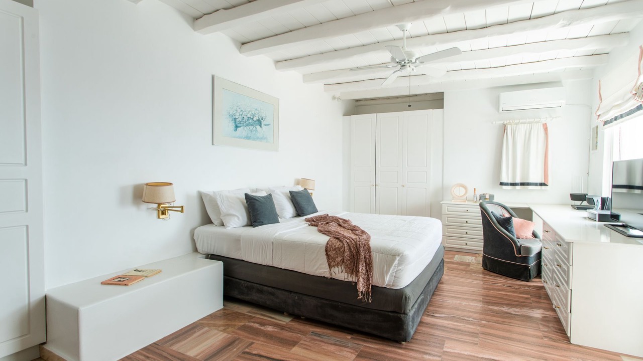 Photo of Bedroom in Tourlos