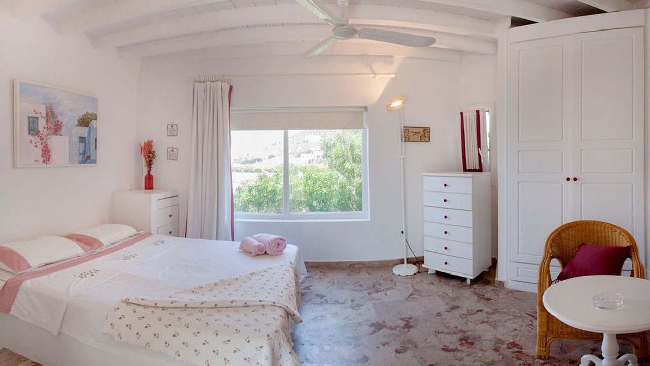 Photo of Bedroom in Tourlos
