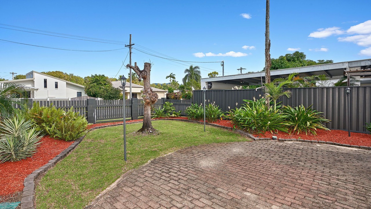 Photo of Outdoor in Holloways Beach