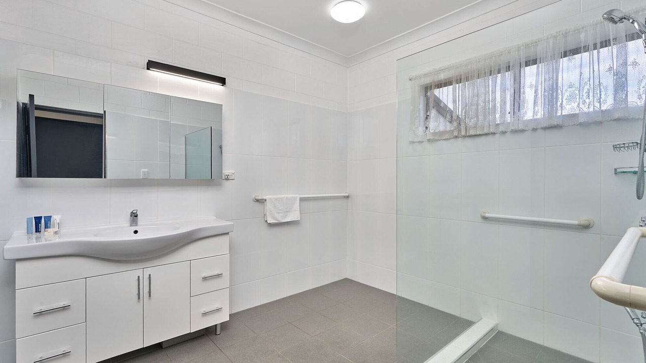 Photo of Bathroom in Holloways Beach