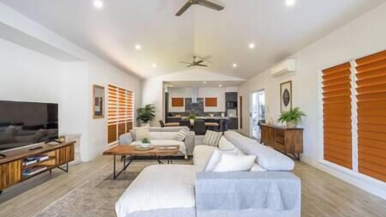 Photo of Livingroom in South Mission