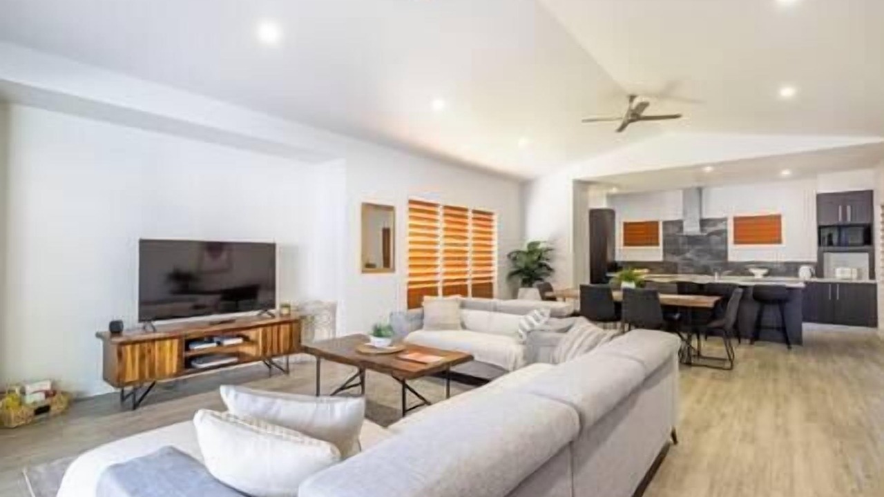 Photo of Livingroom in South Mission