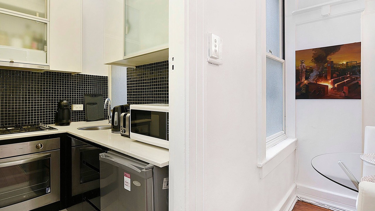 Photo of Kitchen in Elizabeth Bay