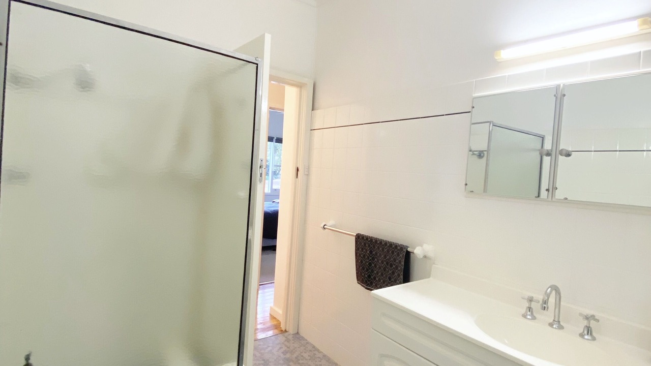 Photo of Bathroom in Cootamundra