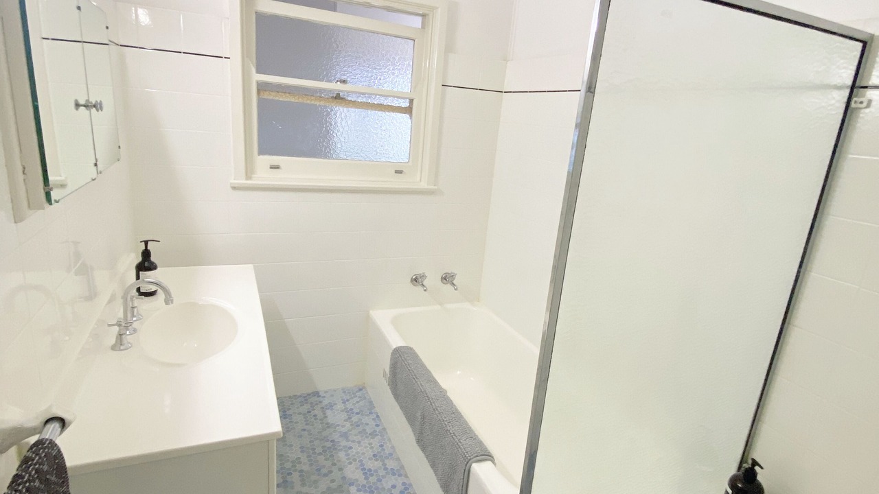 Photo of Bathroom in Cootamundra