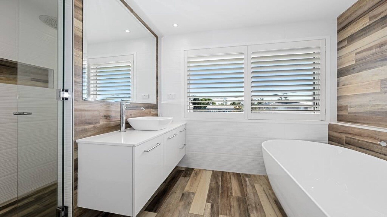 Photo of Bathroom in The Entrance North