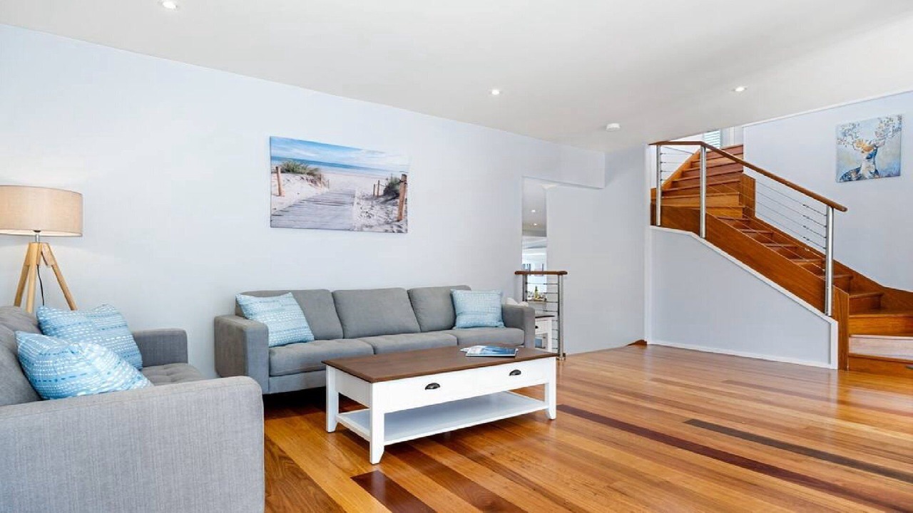 Photo of Livingroom in The Entrance North